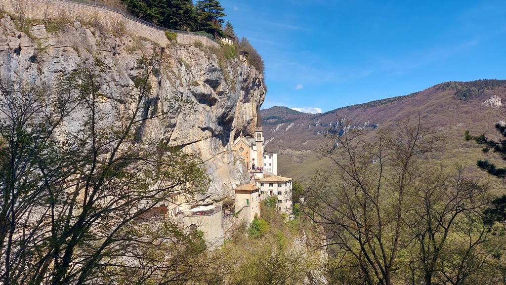 Santuario Madonna della Corona