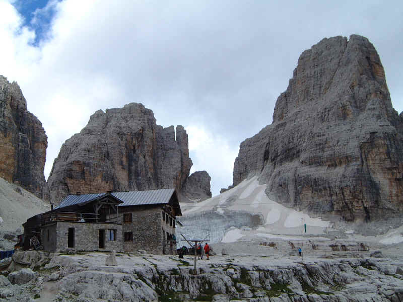 Dolomiti di Brenta - vista sul rifugio Alimonta