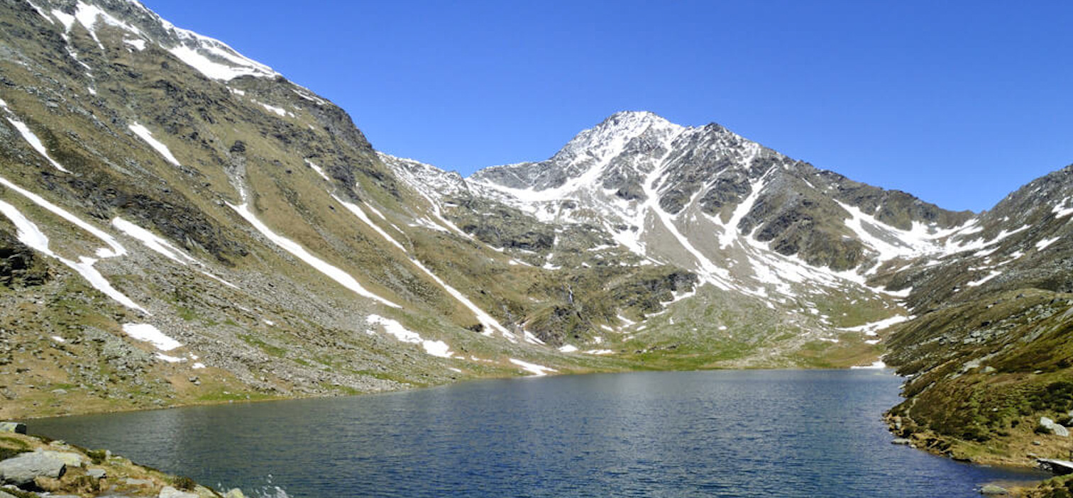 Vista sul Lago dell'Acqua Fraggia